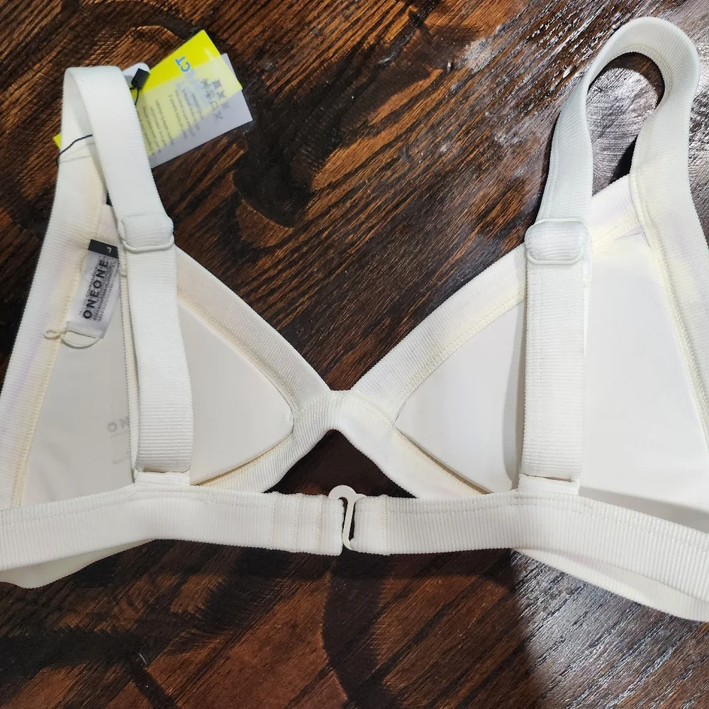 Oneone Kameron Bikini Top - Picture 6 of 9